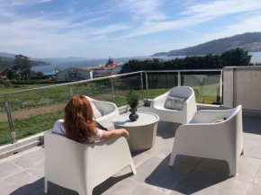 A Neida Casa con terraza con vistas al mar